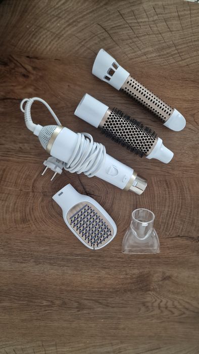 Perie cu aer cald Philips