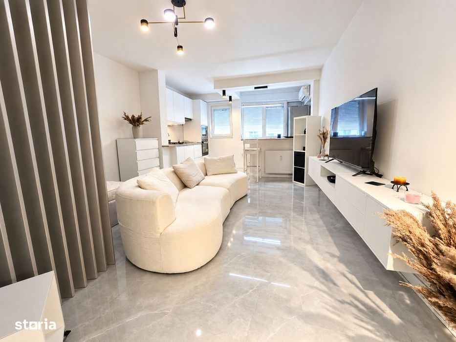 Prima inchiriere-Garsoniera renovata -Metrou Titan 5 min -Parcul IOR