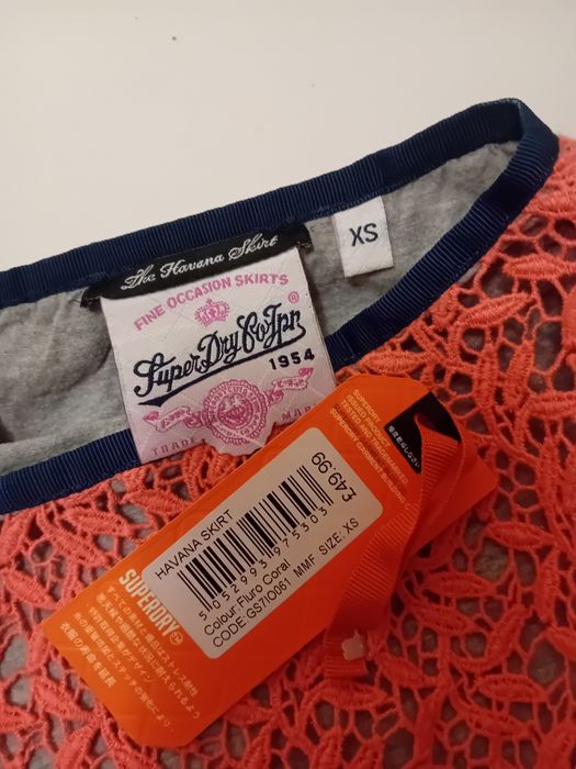 Нова пола Superdry