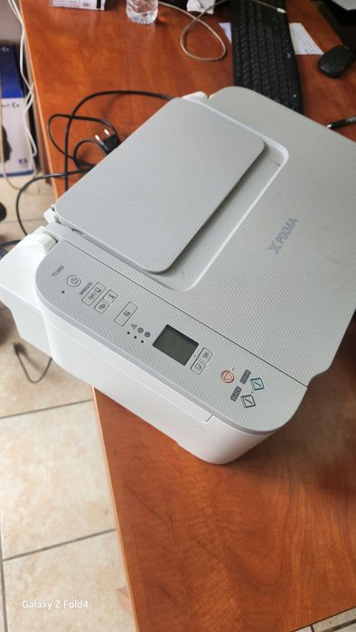 Продавам принтер Canon PIXMA TS3451 WI-FI ,скенер ,копир