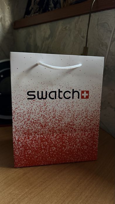 Продам часы swatch omega moon