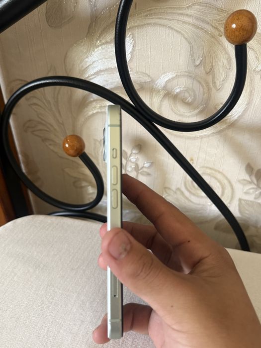 Прадаётца Айфон 15