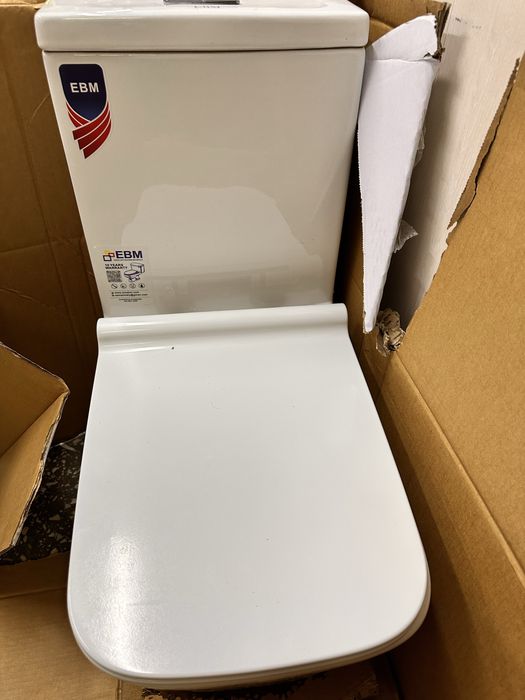 Продам унитаз . Б/ У