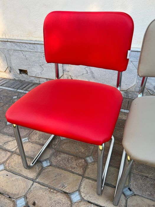 Стулья офисные прочные