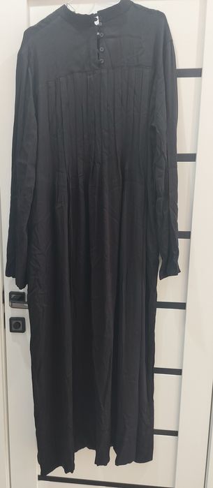 Платье длинное черного цвета