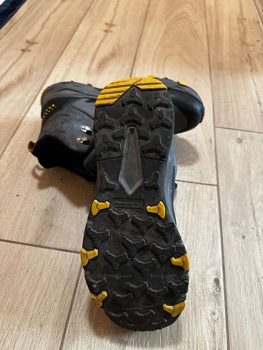 Runners Softshell 43 планински боти