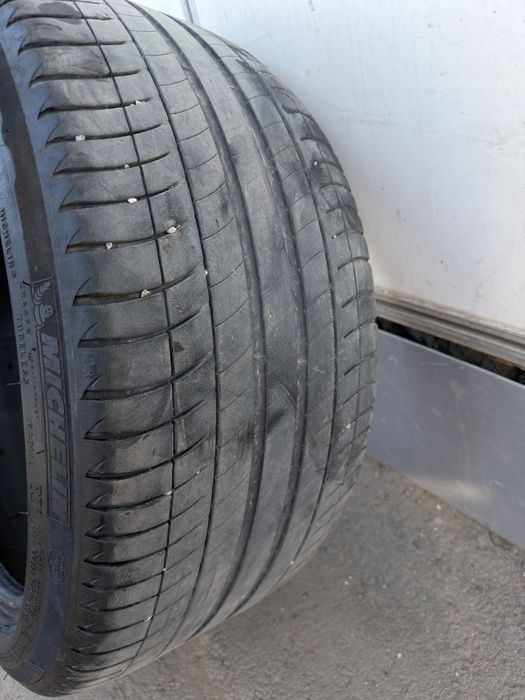 Michelin 275/ 35 /19