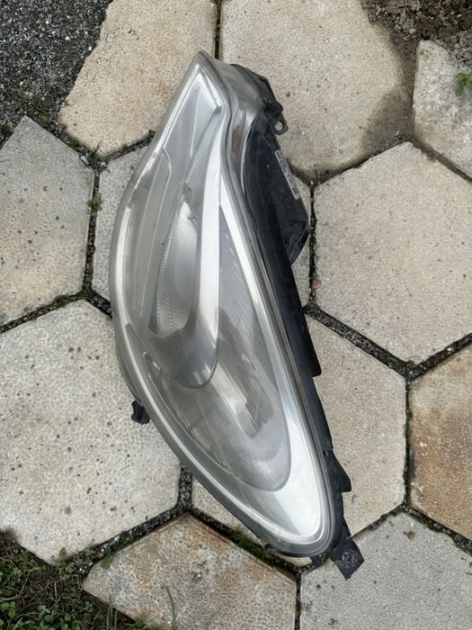 Фейсов ляв фар Корса Д