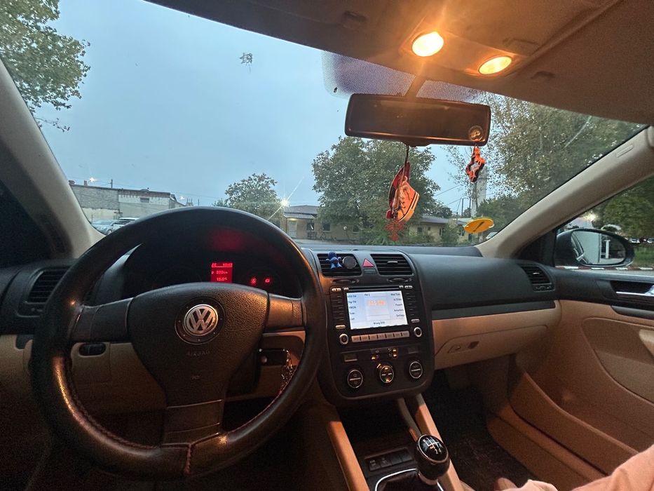 VOLKSWAGEN Jetta 2007 — imagine 4