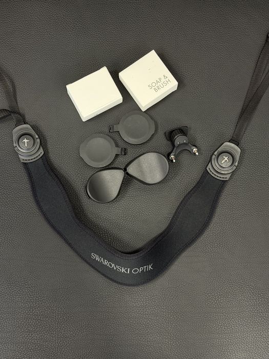 Продавам бинокъл Swarowski NL PURE 12x42