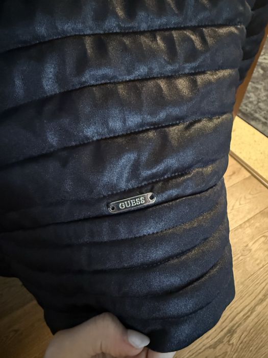 Яке Guess stretch