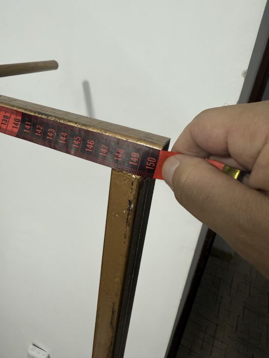 Вешалка для магазина