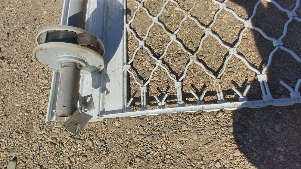 Метална ролетна врата