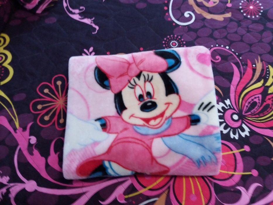 високо качèство испански одеала 2 броя за бебенце- 40 лв.