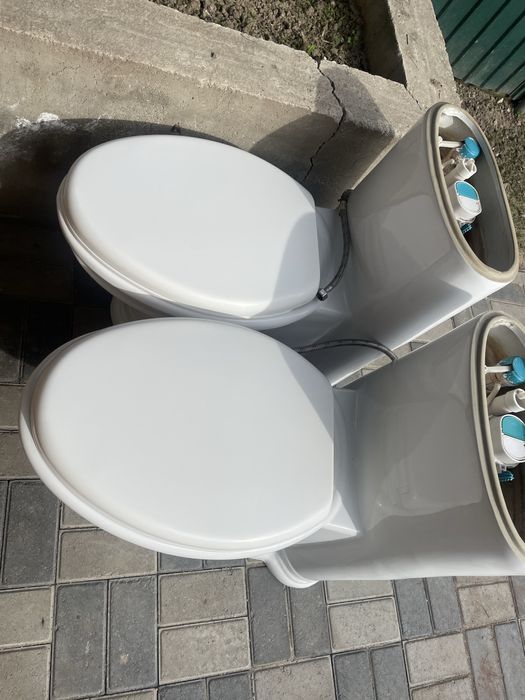 Продам унитазы б/у