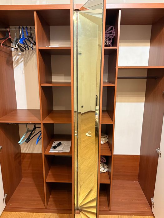 Шкаф для одежды просторный (из МДФ)