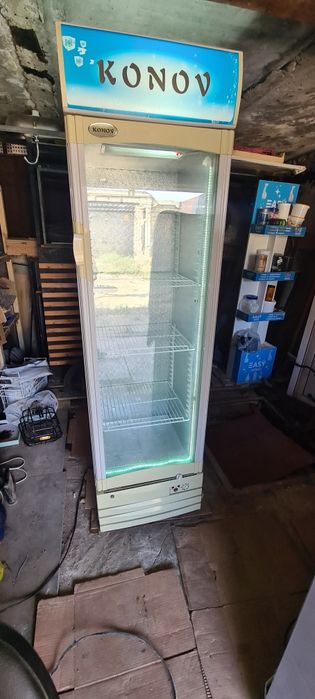 Холодильник витринный