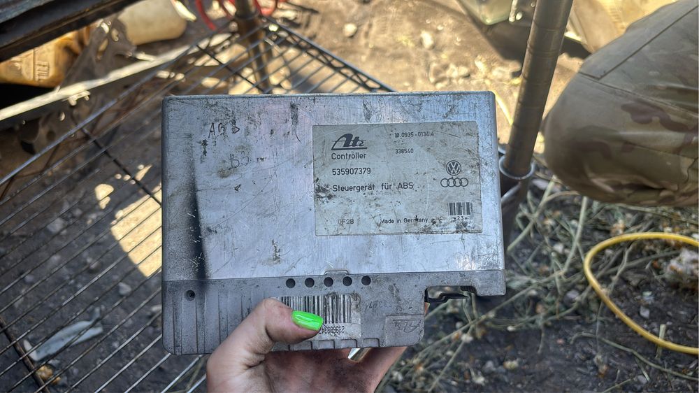 В продаже АБС пассат б3