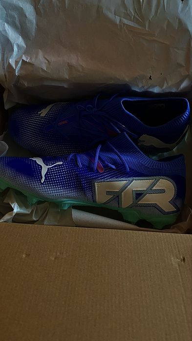 Ghete de fotbal Puma Future 7