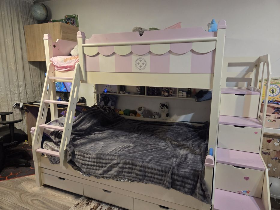 Pat supraetajat cu scări