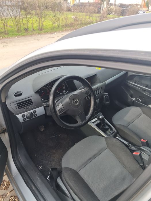 OPEL Astra 2005 — imagine 6