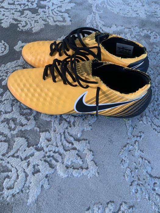 Ghete de fotbal nike magista marimea 43