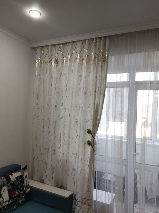 Продам шторы 10 тысяч