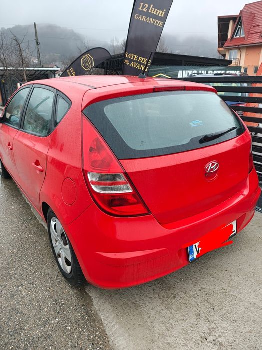 Vând Hyundai i30 - preț 3700 euro negociabil