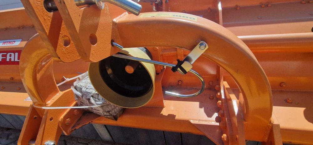 Tocatoare resturi vegetale Falc WIND 4000