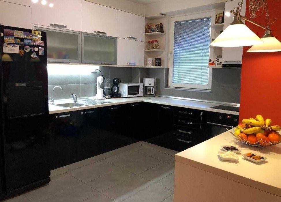 Дава се под наем Тристаен апартамент в Пловдив, Западен - 87 кв.м за 418.2 € - Снимка #4