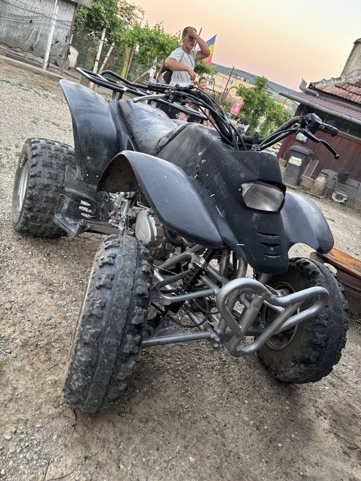 De vanzare atv 250cc