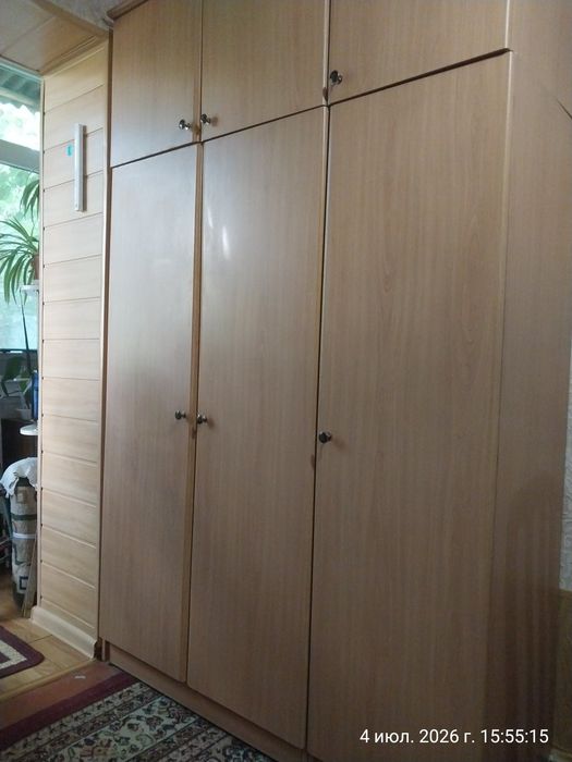 Шифонер(210×135) +кровать(95×180), матрас ортопедический , б/у.