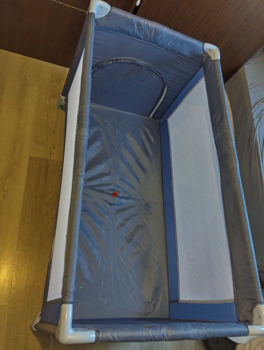 Кошара за сън и игри