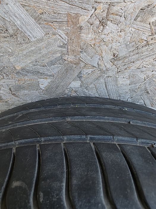 2 anvelope vara 225/50 R17