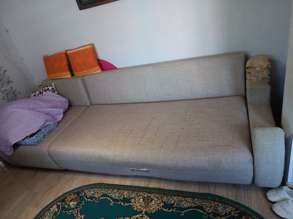 Продам диван в хорошем состоянии