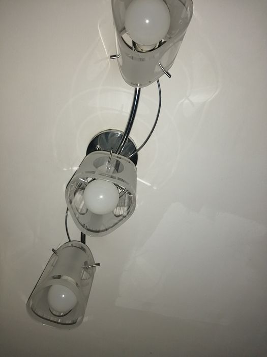 Продам люстру в хорошем состоянии