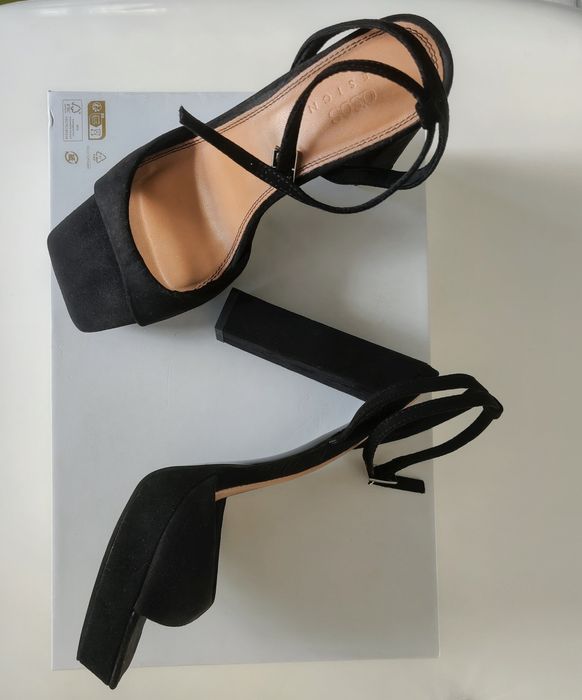 Sandale negre ASOS DESIGN, mărimea 39.