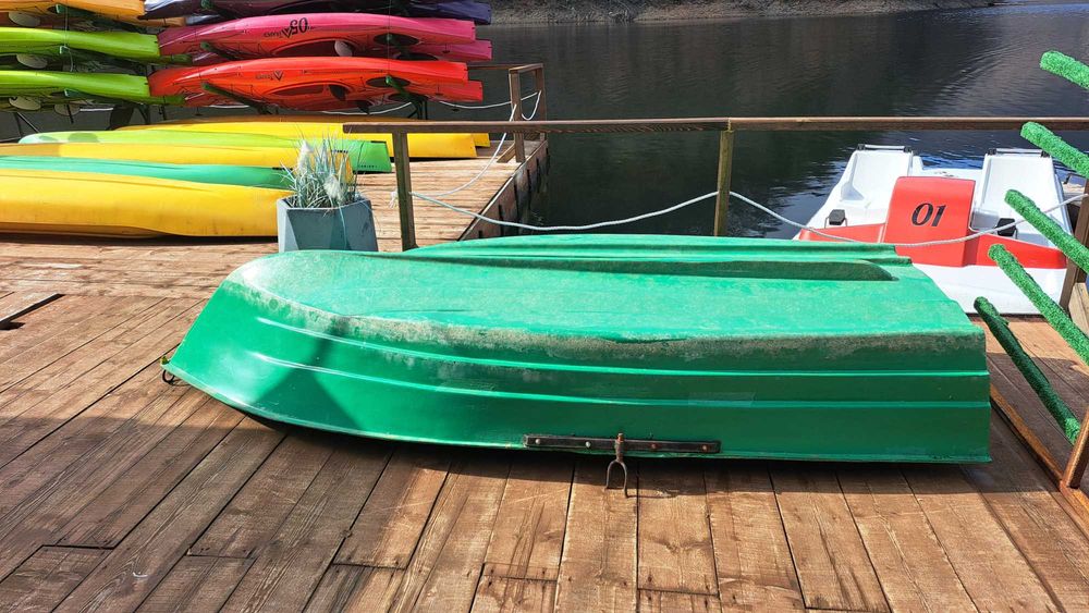 Vand barca din fibra de sticla cu vasle, pereti dubli, 2,5 m