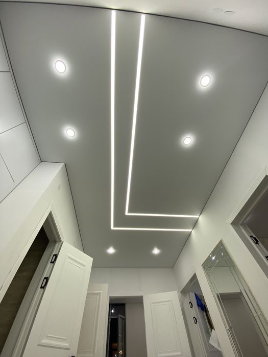 Натяжные потолки  1200м²