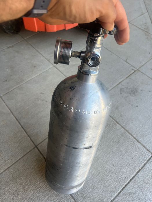 Азотна бутилка 5 LB