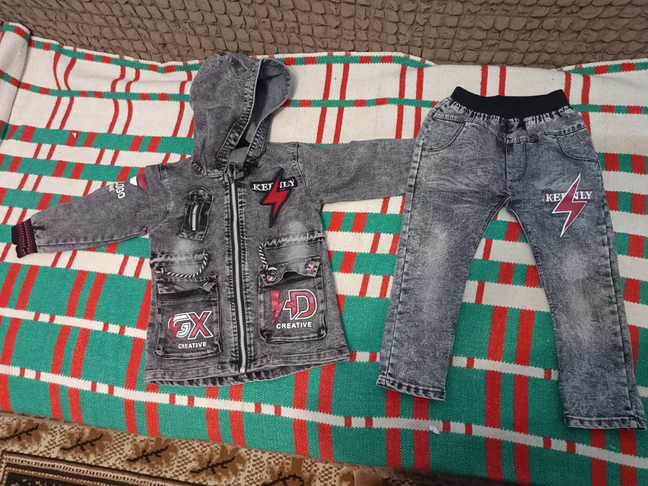 Продам костюм на мальчика