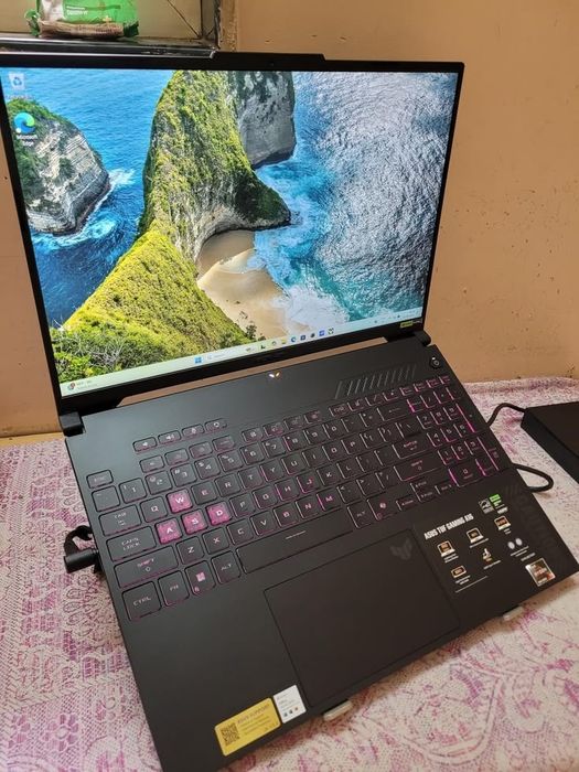 Продам ноутбук rtx 4050