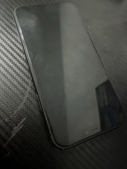 iPhone 11 , black , 128gb