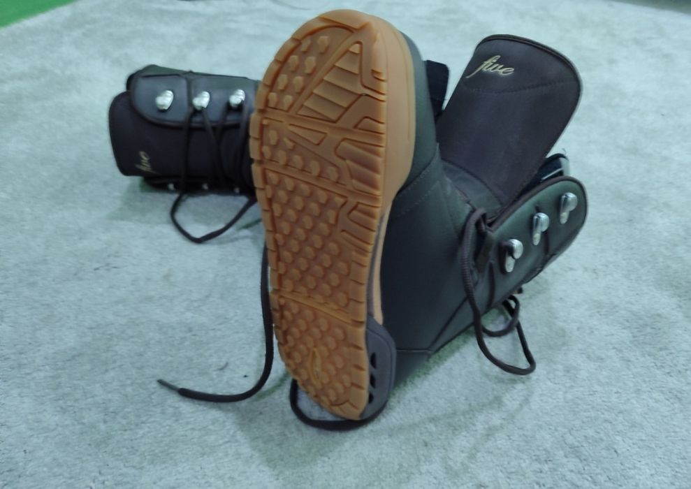 Ботинки для сноуборда