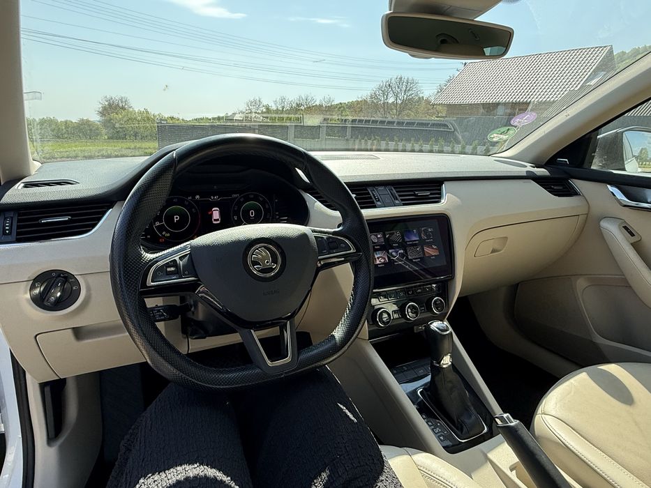 Vand  Skoda Octavia 1.0 TSI DSG 2019 - Full LED |