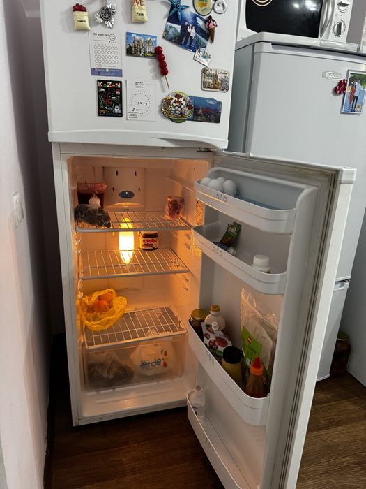 Продам холодильники бирюса и LG