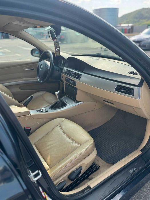 BMW E90 320d 2.0 Diesel 163 CP, 2005, manuala