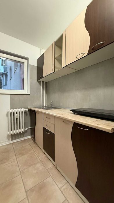 inchiriez apartament cu 2 camere
