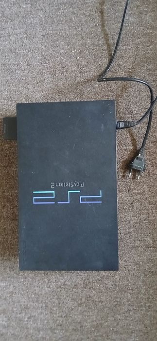 Playstation2 fat sotiladi.