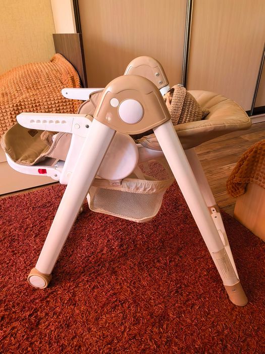 Детский стульчик для кормления
